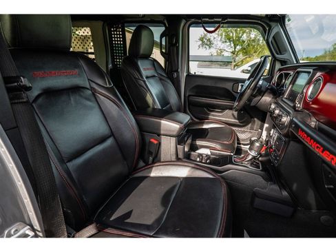 Used 2018 Jeep Wrangler Unlimited Rubicon image 32