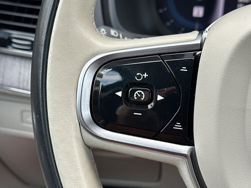 Certified 2023 Volvo XC90 T8 Ultimate image 31