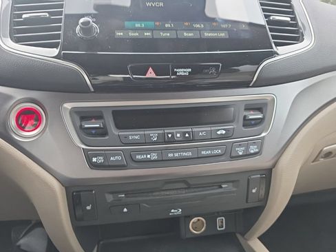 Used 2019 Honda Pilot EX-L image 19