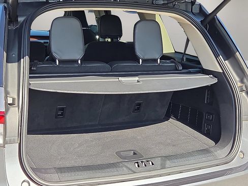Certified 2023 Lincoln Aviator Reserve w/ Equipment Group 201A AWD/4WD image 8