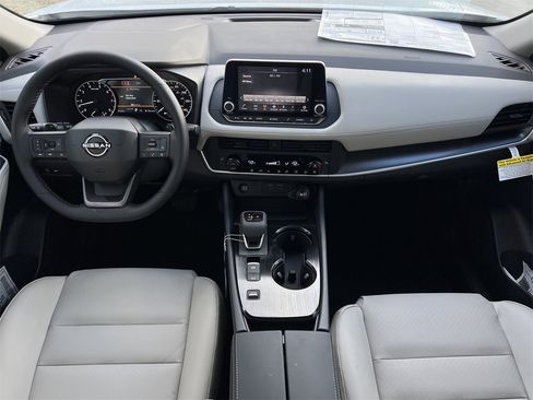 New 2026 Nissan Rogue SV image 9