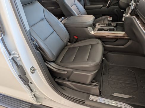 Used 2024 GMC Sierra 1500 Elevation w/ Elevation Premium Package image 21