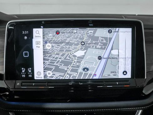 Used 2024 Volkswagen Atlas SEL Premium R-Line image 10