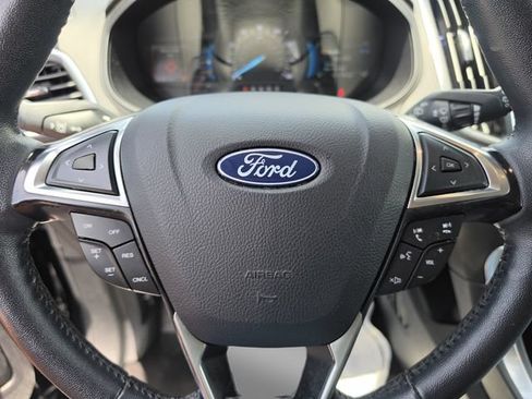Used 2024 Ford Edge Titanium AWD/4WD image 40
