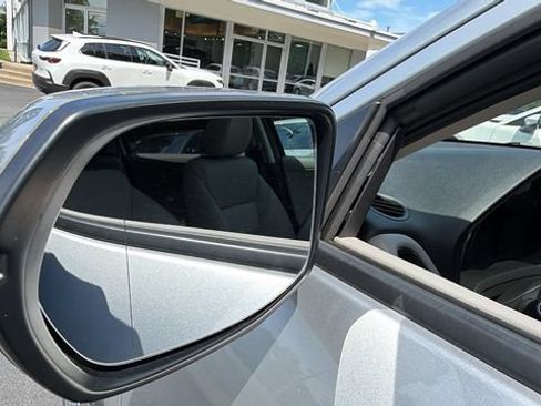 Used 2016 Honda HR-V EX-L image 16