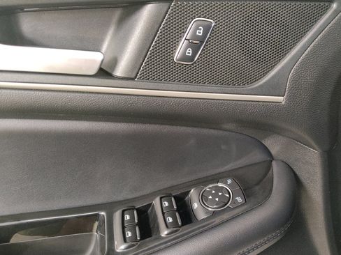 Used 2018 Ford Edge SEL w/ Equipment Group 201A FWD image 27