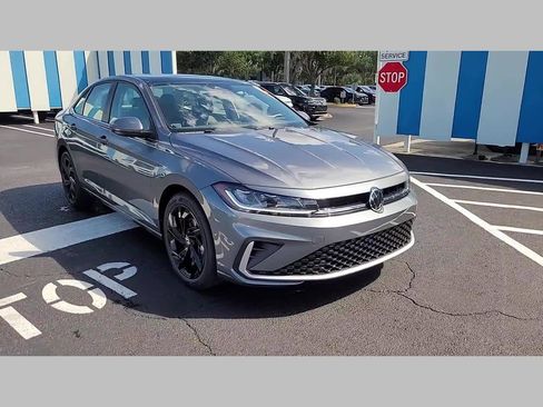 New 2026 Volkswagen Jetta SE image 28