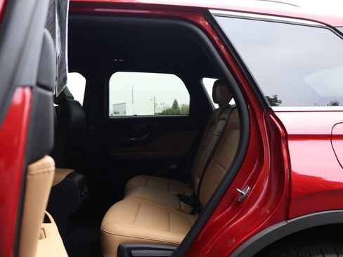 Used 2023 Lincoln Corsair Reserve FWD image 43