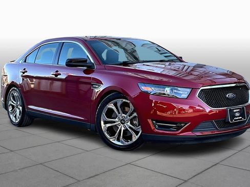 Used 2017 Ford Taurus SHO image 2