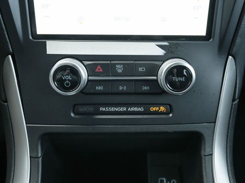 Used 2023 Ford Edge SE image 15