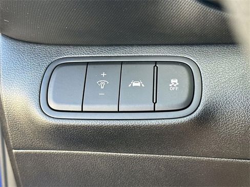 Used 2022 Hyundai Venue SE w/ Cargo Package image 15