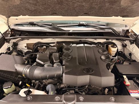 Used 2019 Toyota 4Runner SR5 Premium RWD image 11