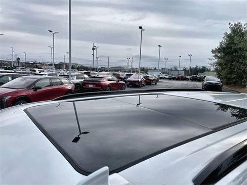 Used 2021 Cadillac Escalade Sport w/ Driver Assist Tech Package image 9