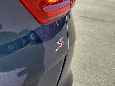 Used 2020 Kia Sportage S image 29