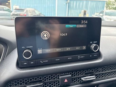 Used 2025 Honda HR-V Sport image 14
