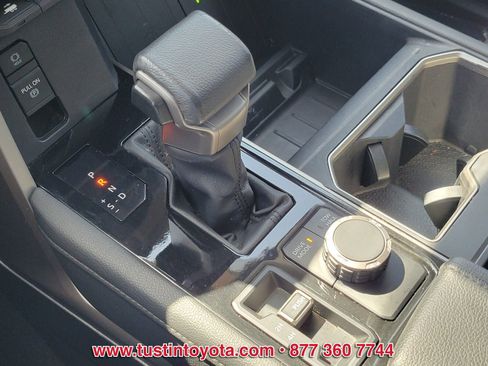 Used 2023 Toyota Tundra Limited AWD/4WD image 24