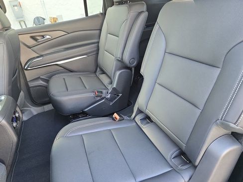 New 2026 Chevrolet Traverse LT w/ Sun and Wheel Package FWD image 14