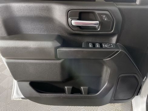 Used 2024 GMC Sierra 2500 Pro w/ Convenience Package image 21