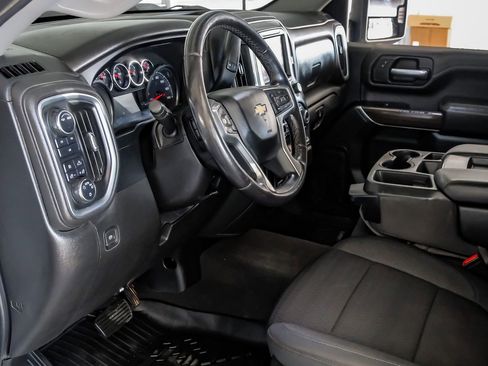 Used 2022 Chevrolet Silverado 3500 LT w/ Convenience Package image 16