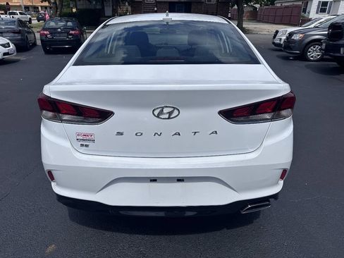Used 2019 Hyundai Sonata SE w/ Winter Weather Package FWD image 5