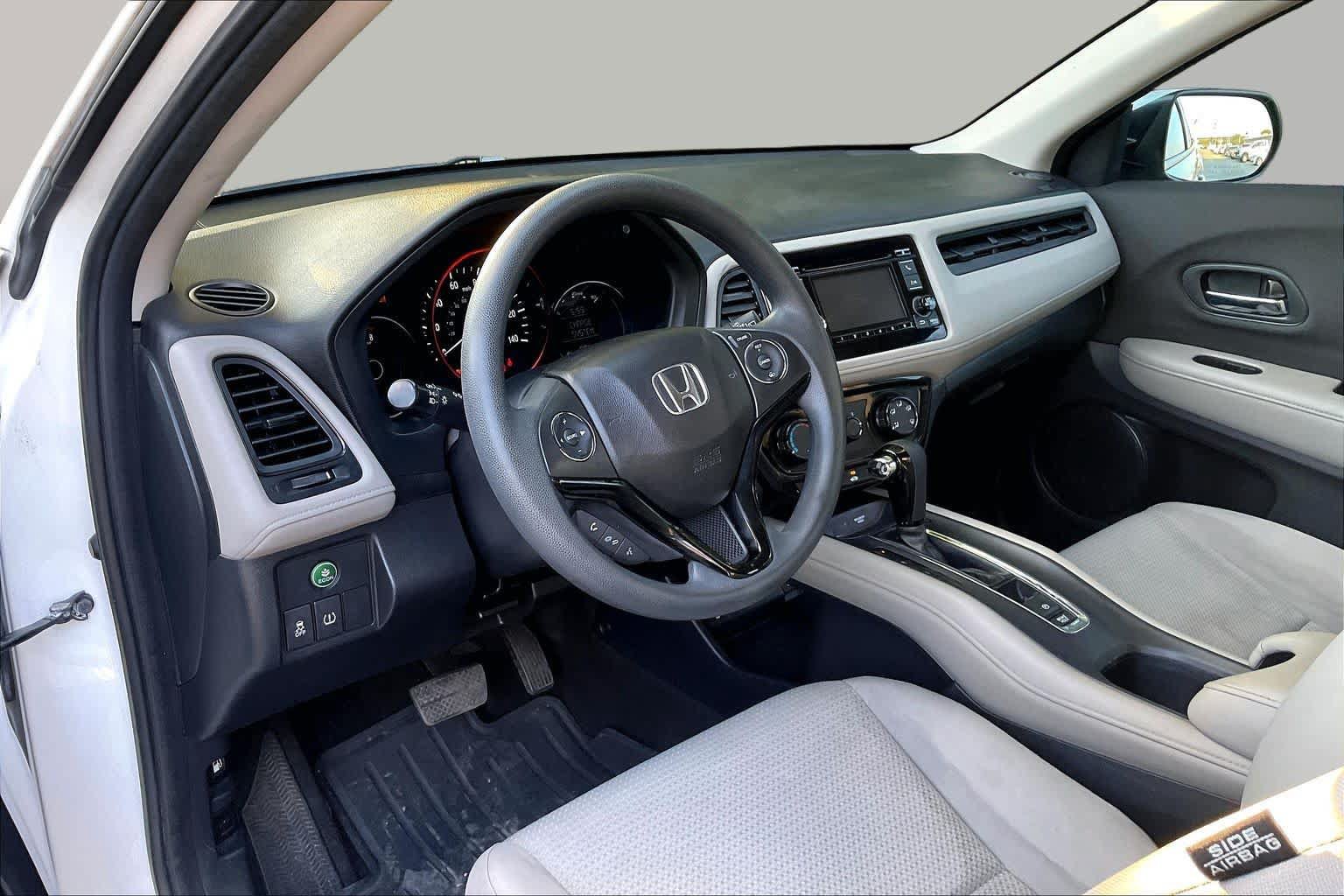 Used 2020 Honda HR-V LX image 17