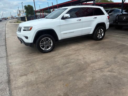Used 2014 Jeep Grand Cherokee Limited w/ Luxury Group II AWD/4WD image 25