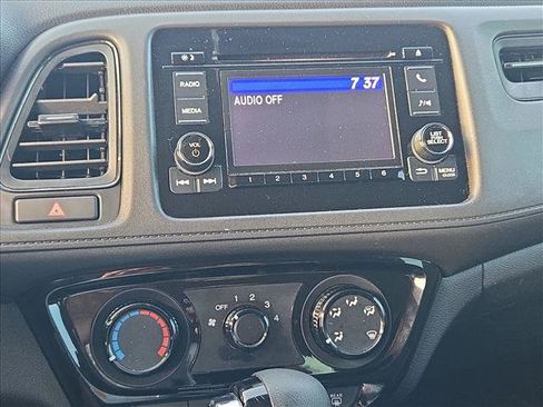 Used 2022 Honda HR-V LX image 13