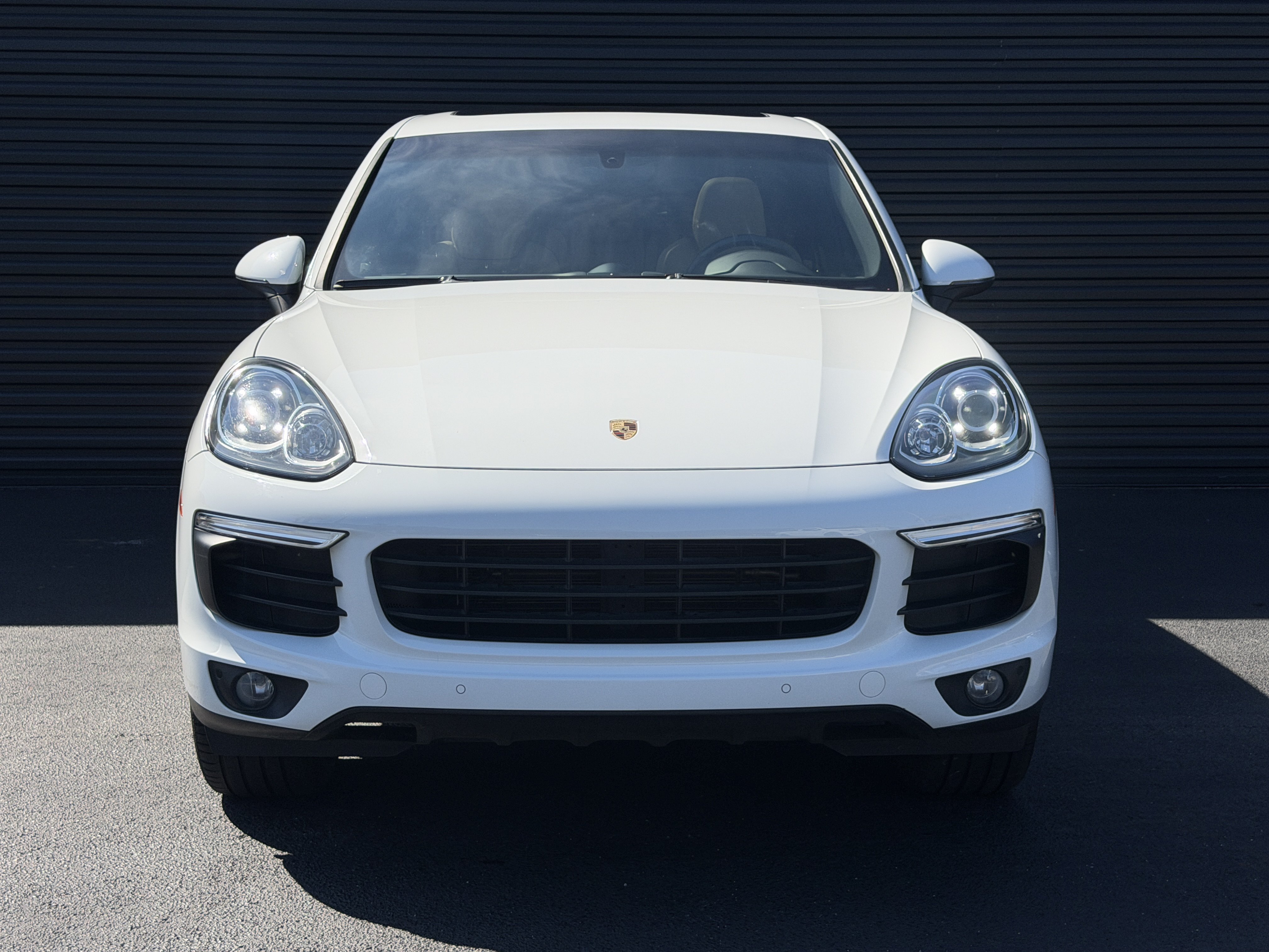 Used 2016 Porsche Cayenne AWD/4WD image 6