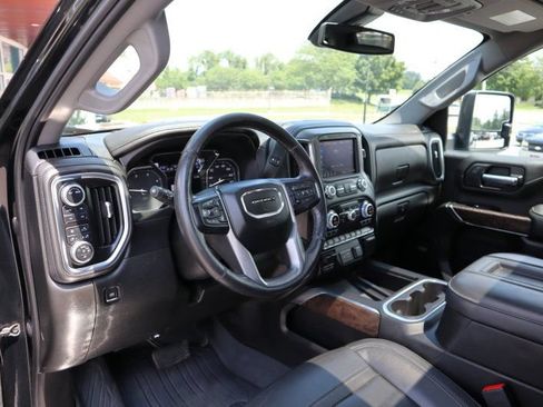 Used 2022 GMC Sierra 2500 Denali AWD/4WD image 11