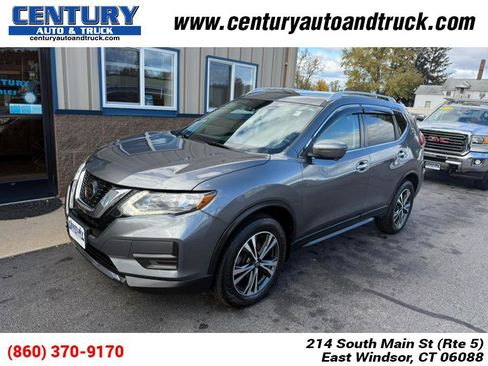 Used 2019 Nissan Rogue SV w/ Sun & Sound Touring Package image 1
