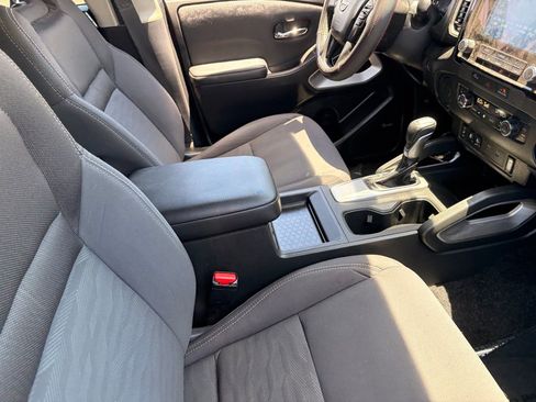 Certified 2024 Nissan Frontier SV w/ SV Convenience Package RWD image 11