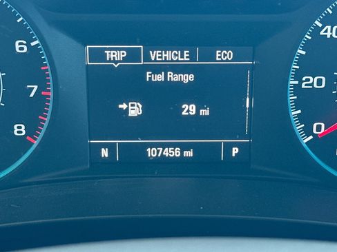 Used 2017 Chevrolet Malibu LT FWD image 24