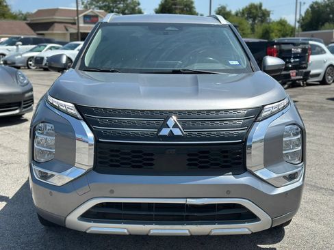 Used 2022 Mitsubishi Outlander SEL FWD image 2
