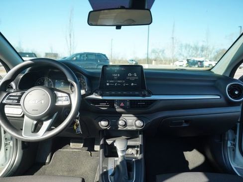 Used 2024 Kia Forte LX image 26