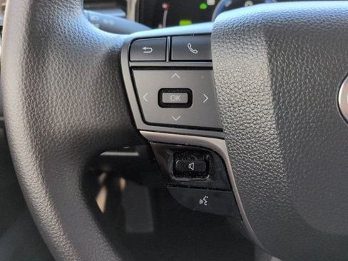 Used 2025 Toyota Camry LE FWD image 21