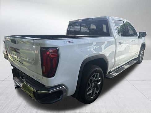 Used 2023 GMC Sierra 1500 SLT w/ SLT Premium Package AWD/4WD image 5