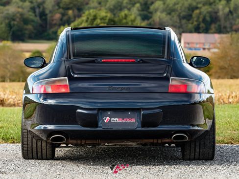 Used 2003 Porsche 911 Targa image 4