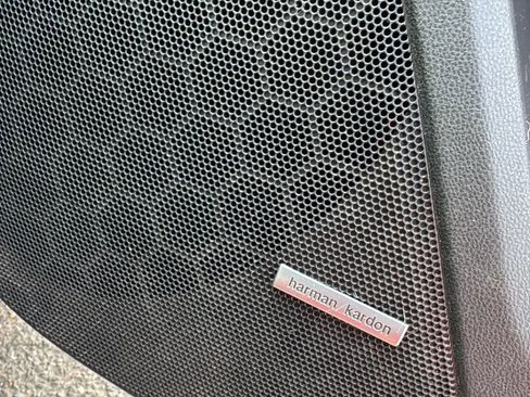 Used 2020 Subaru Crosstrek 2.0i Limited w/ Moonroof Package w/Navigation image 22