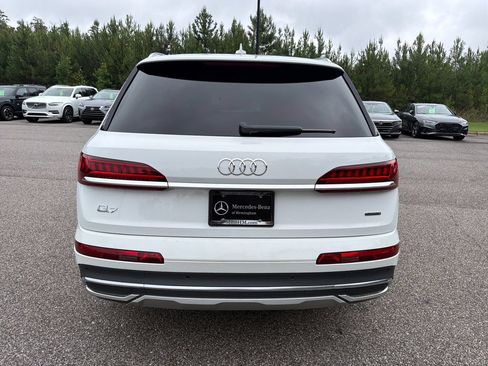 Used 2022 Audi Q7 2.0T Premium w/ Convenience Package AWD/4WD image 11