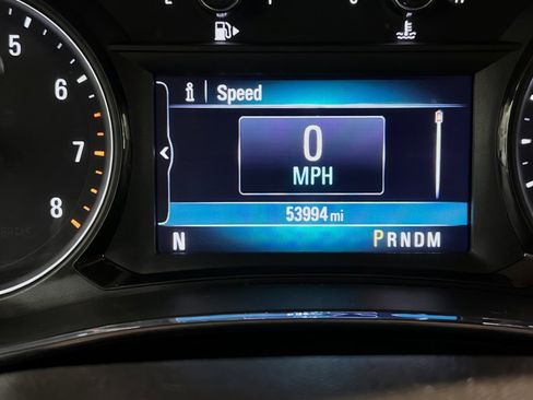 Used 2022 Buick Encore Preferred w/ Safety Package FWD image 7