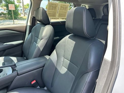 Certified 2023 Nissan Rogue SL FWD image 23