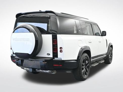 Used 2023 Land Rover Defender 130 X-Dynamic SE AWD/4WD image 5