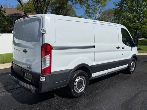 Used 2018 Ford Transit 150 130 Low Roof RWD image 5