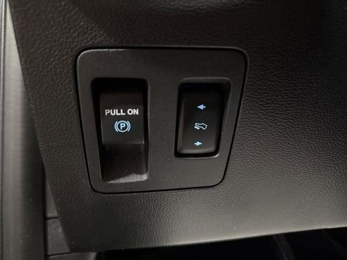 Used 2020 Ford F150 XLT w/ Equipment Group 302A Luxury AWD/4WD image 12