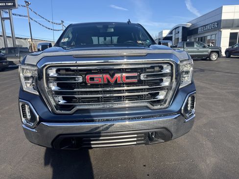 Used 2020 GMC Sierra 1500 SLT w/ SLT Convenience Package image 9
