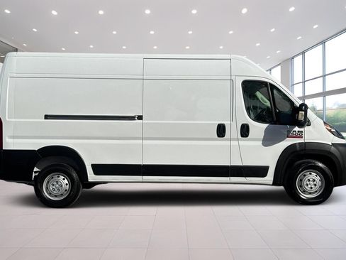 Used 2021 RAM ProMaster 2500 FWD image 3