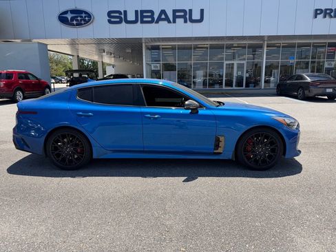 Used 2018 Kia Stinger GT image 2