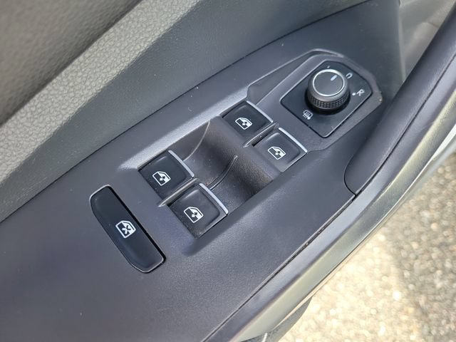 Certified 2024 Volkswagen Jetta SEL FWD image 14