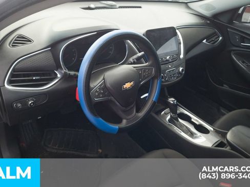 Used 2019 Chevrolet Malibu LT FWD image 5