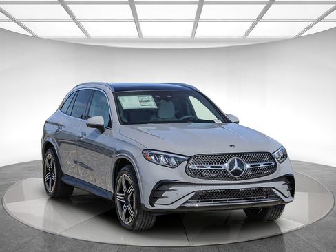New 2026 Mercedes-Benz GLC 350e 4MATIC image 5